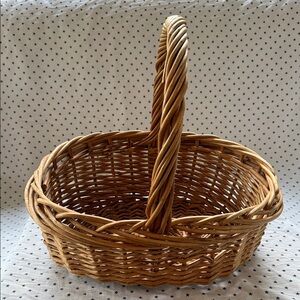 Vintage Wicker Oblong Large Handled Gathering / Storage / Display Basket 17”x15”